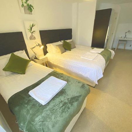 Walsall Group Accommodation Exteriér fotografie