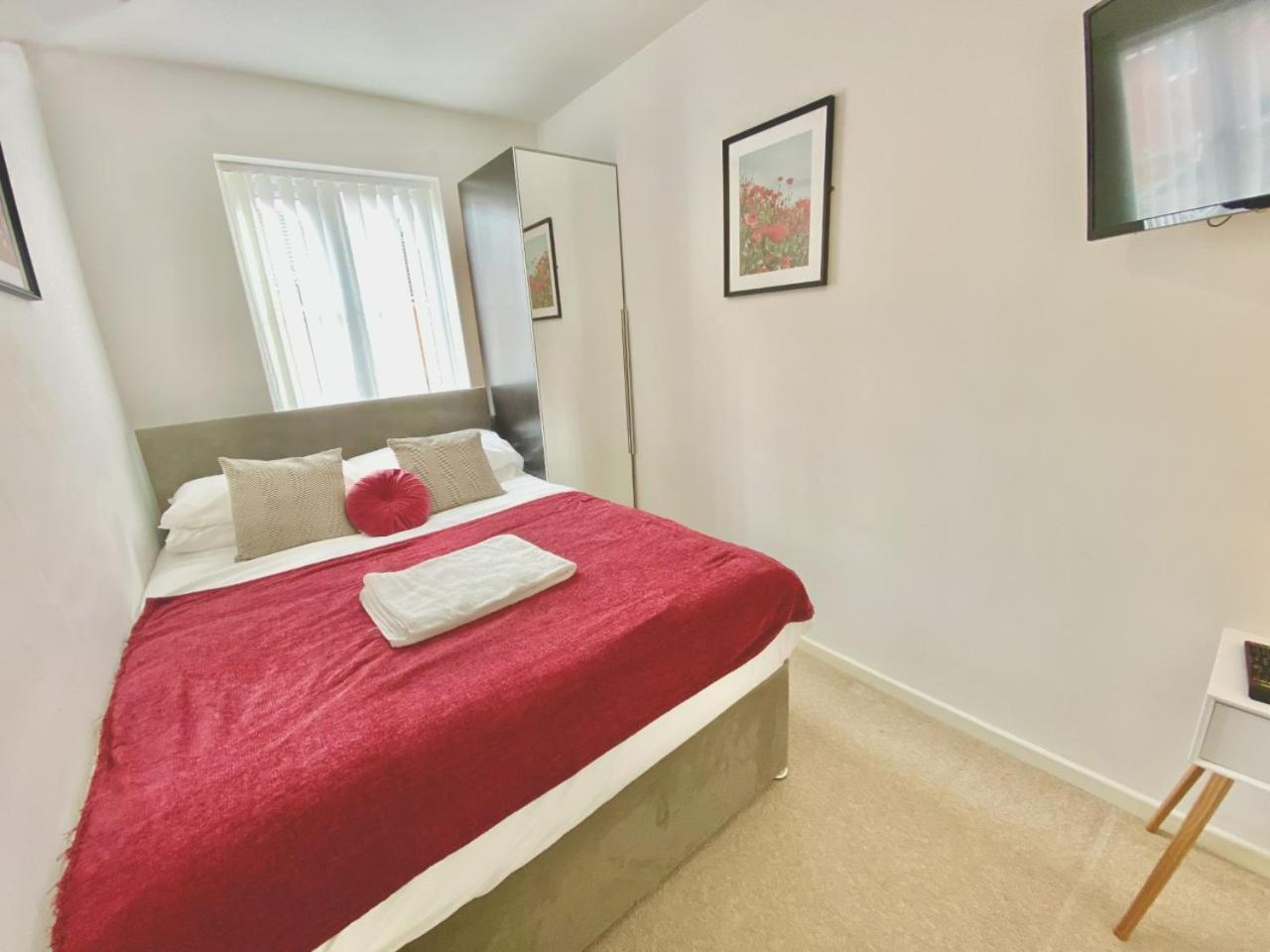 Walsall Group Accommodation Exteriér fotografie