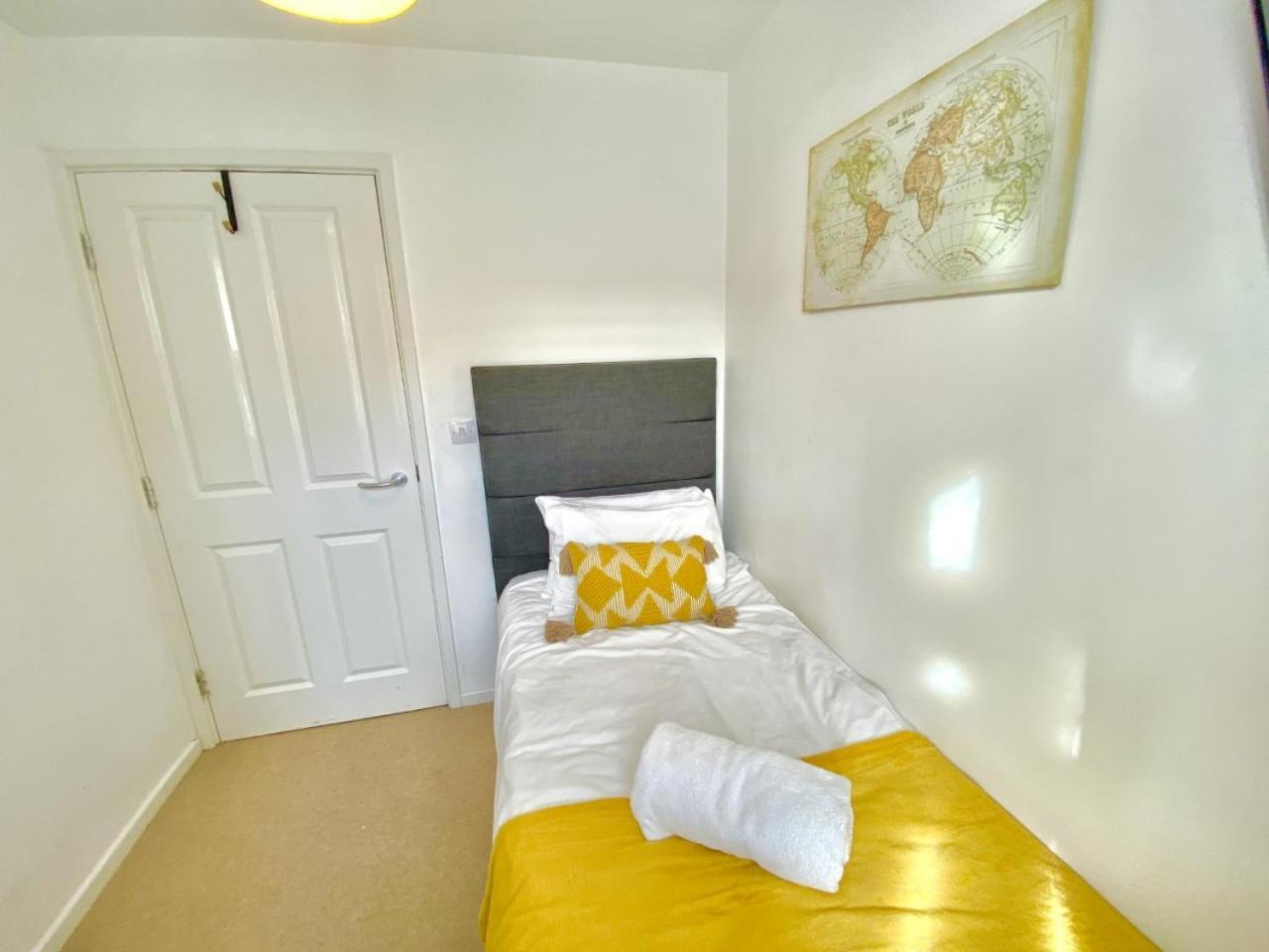 Walsall Group Accommodation Exteriér fotografie